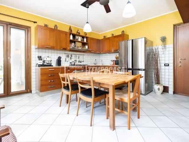Villa Schiera in vendita a Pozzuolo Martesana, Lombardia