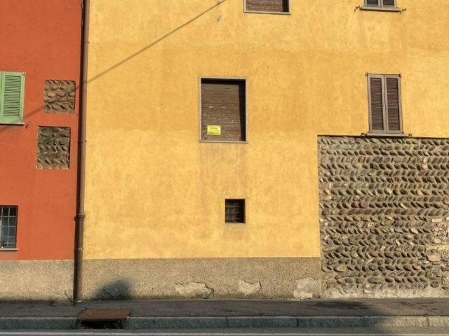 Appartamento in vendita a Cornale, Pradalunga