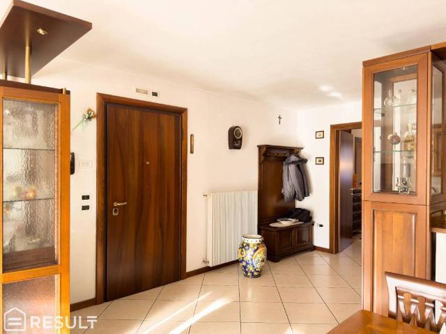 Appartamento in vendita a Prata Di Pordenone, Friuli-Venezia Giulia