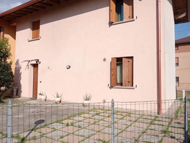 Appartamento in vendita a Prata Di Pordenone, Friuli-Venezia Giulia