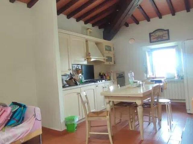 Appartamento in vendita a Montemurlo, Toscana