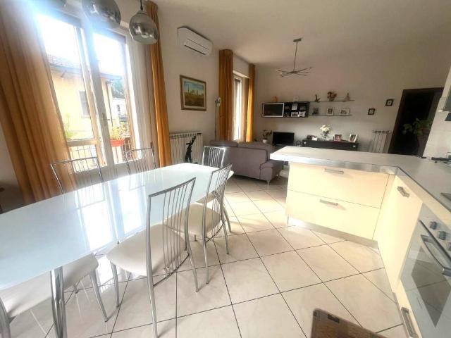 Appartamento in vendita a Centro Direzionale, Prato