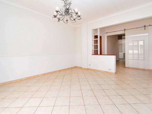 Appartamento in vendita a Mezzana, Prato