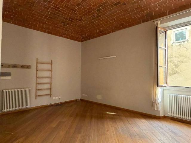 Appartamento in vendita a Prato, Toscana