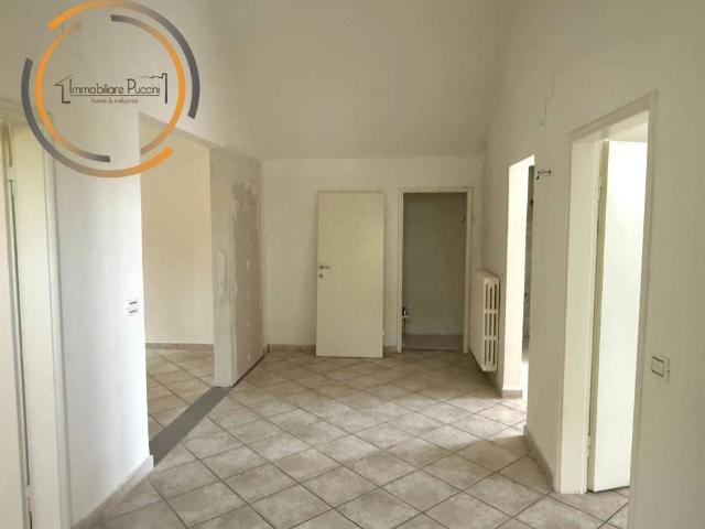Appartamento in vendita a Prato, Toscana