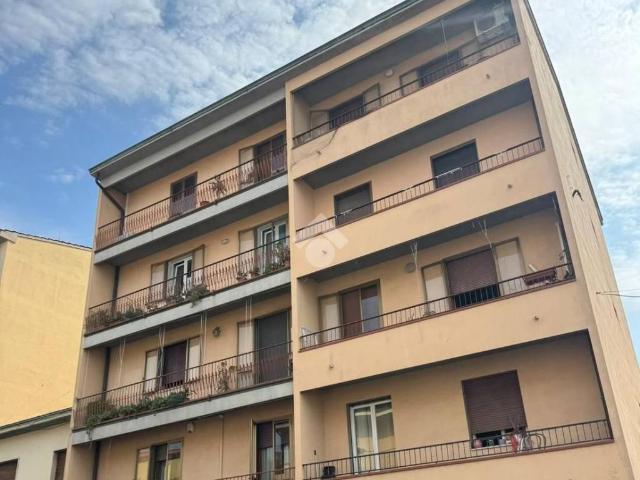 Appartamento in vendita a Mezzana, Prato