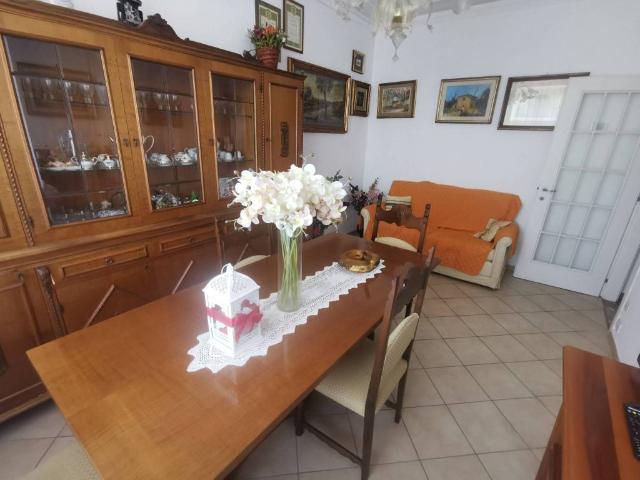 Appartamento in vendita a Prato, Villaggio Gescal
