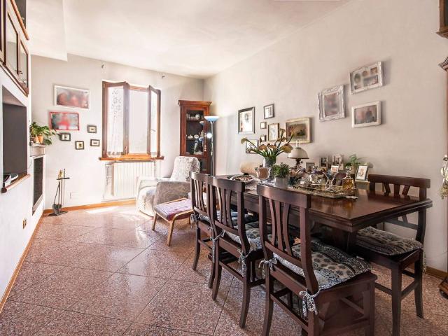 Appartamento in vendita a Prato, Toscana