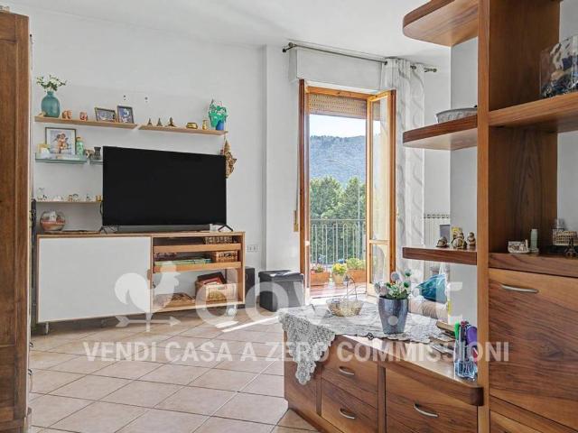 Appartamento in vendita a Mezzana, Prato