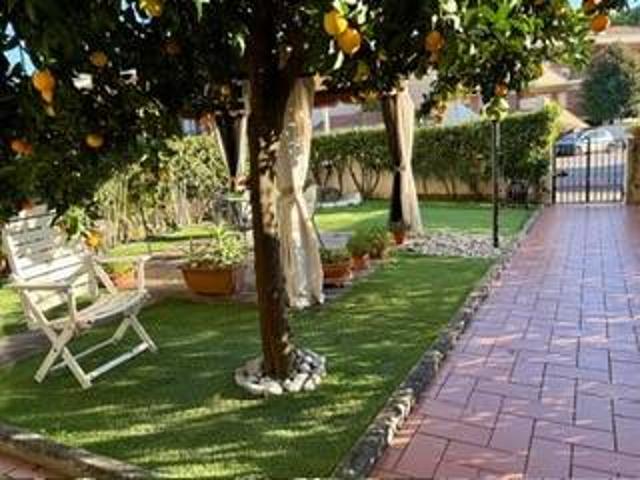 Appartamento in vendita a Prato, Toscana
