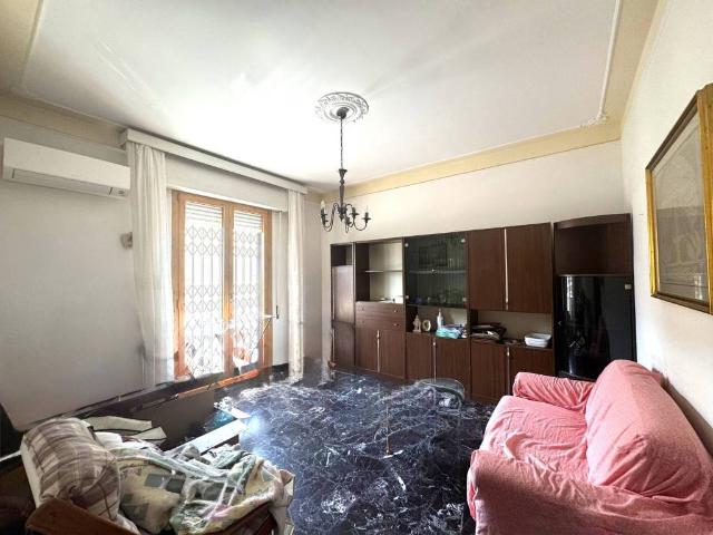 Appartamento in vendita a Centro Direzionale, Prato