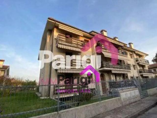 Appartamento in vendita a Le Badie, Prato