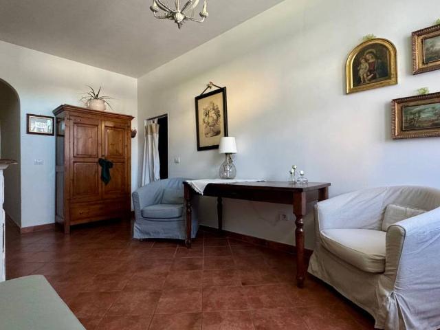 Appartamento in vendita a Mezzana, Prato