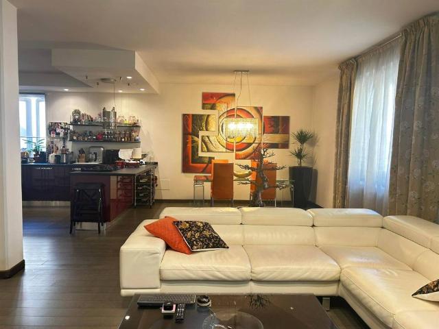 Appartamento in vendita a Prato, Toscana