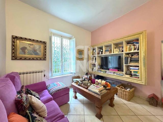 Villa Indipendente in vendita a Quadrante Europa - Stazione, Prato