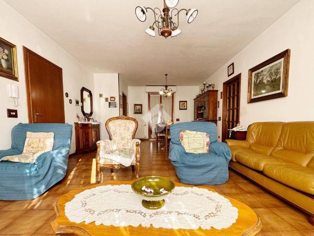 Appartamento in vendita a Prato, Mezzana