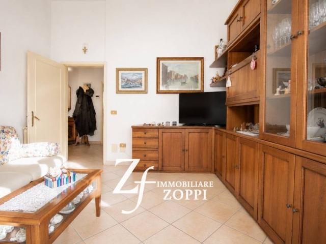 Appartamento in vendita a Prato, Toscana