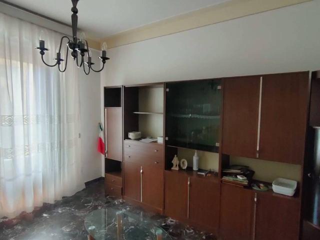 Appartamento in vendita a Centro Direzionale, Prato
