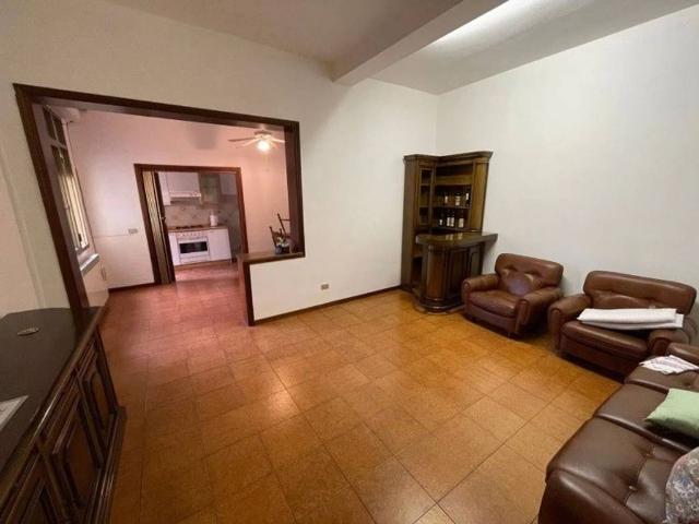 Appartamento in vendita a Prato, Viaccia