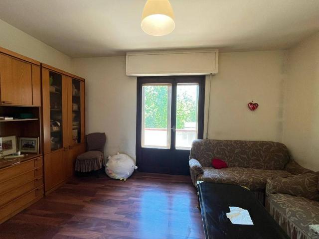 Appartamento in vendita a Mezzana, Prato