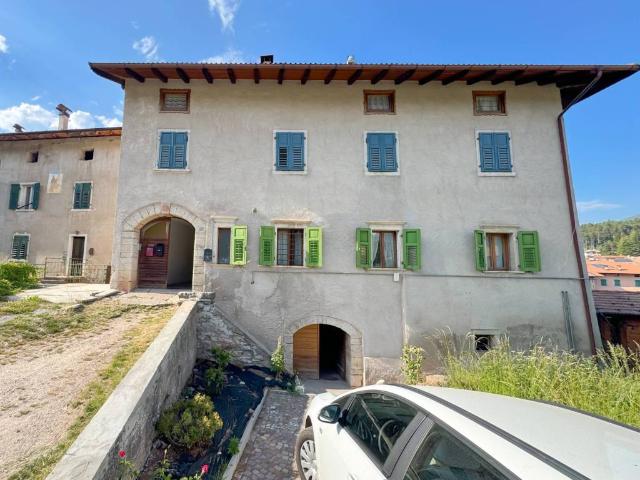 Appartamento in vendita a Comunità della Val di Non, Tres