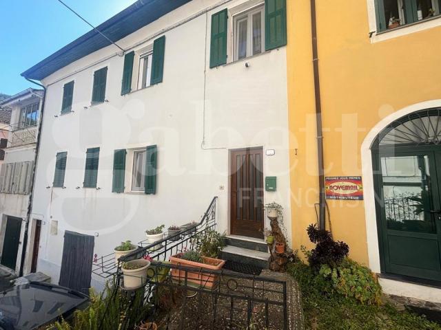 Appartamento in vendita a Prelà, Liguria