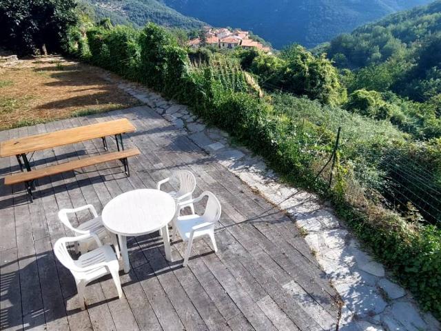 Appartamento in vendita a Prelà, Liguria