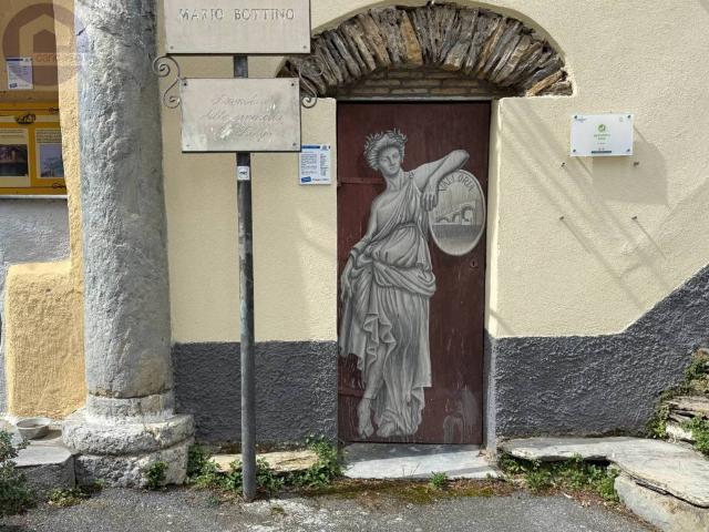 Appartamento in vendita a Prelà, Liguria