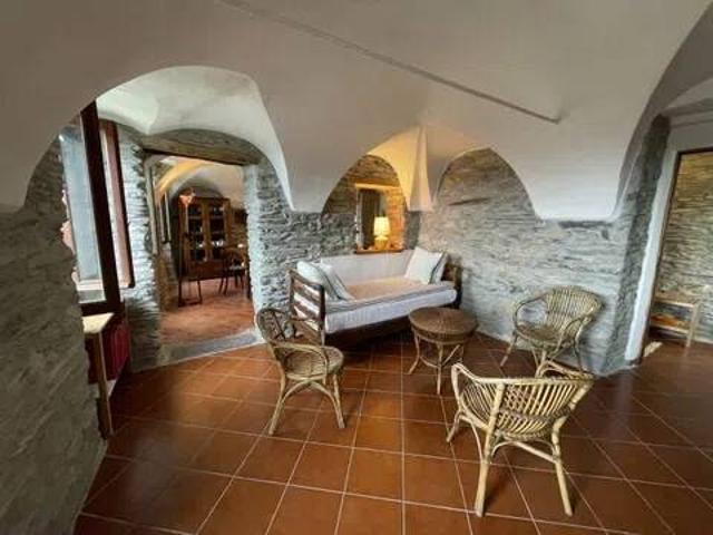Appartamento in vendita a Prelà, Liguria