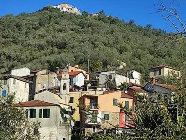 Appartamento in vendita a Prelà, Liguria