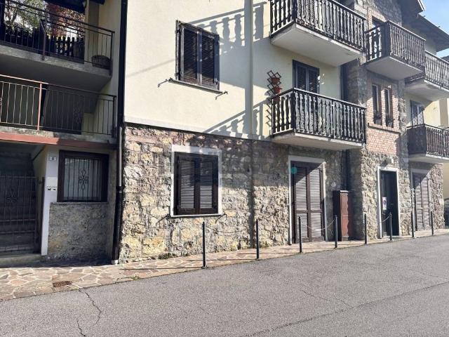 Appartamento in vendita a Premolo, Lombardia