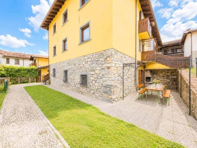 Appartamento in vendita a Premolo, Lombardia