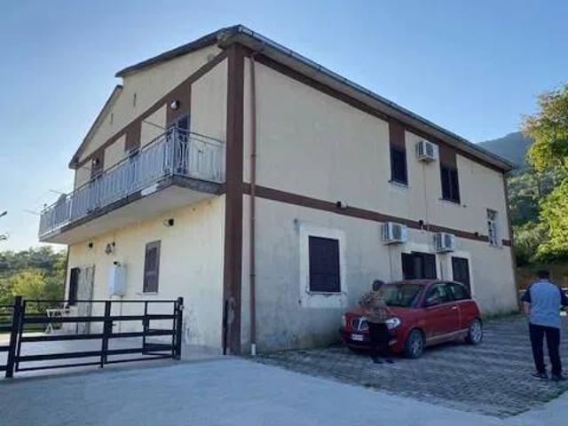 Appartamento in vendita a Presenzano, Campania