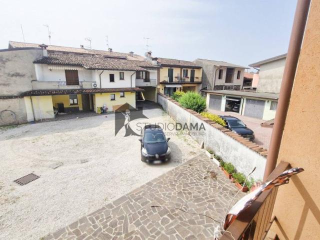 Villa Indipendente in vendita a Prevalle, Lombardia