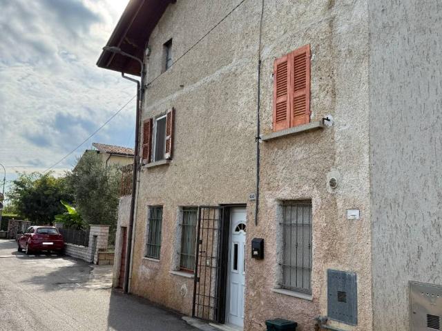 Appartamento in vendita a Prevalle, Lombardia
