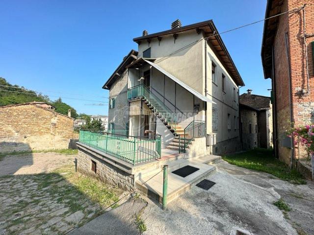 Appartamento in vendita a Unione dei comuni del Distretto Ceramico, Prignano Sulla Secchia