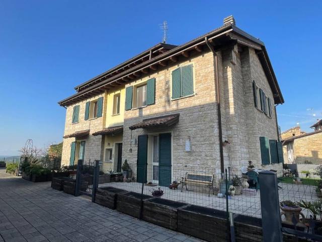 Appartamento in vendita a Unione dei comuni del Distretto Ceramico, Prignano Sulla Secchia