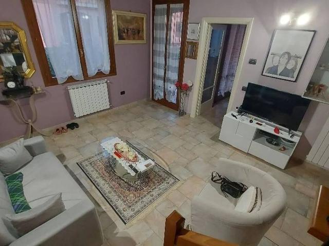 Appartamento in vendita a Unione dei comuni del Distretto Ceramico, Prignano Sulla Secchia