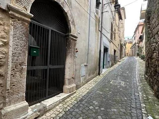 Appartamento in vendita a Priverno, Lazio