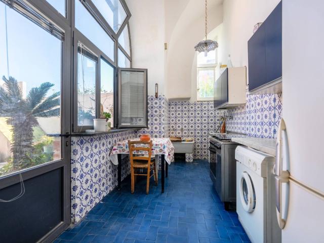 Appartamento in vendita a Corricella, Procida