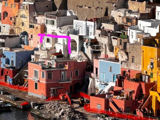Appartamento in vendita a Corricella, Procida