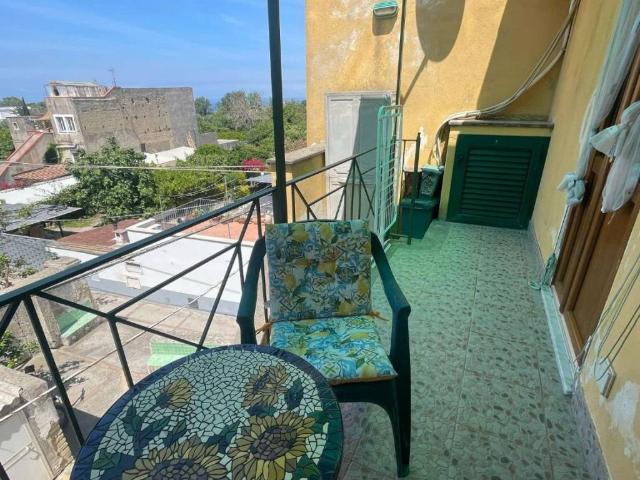Appartamento in vendita a Corricella, Procida