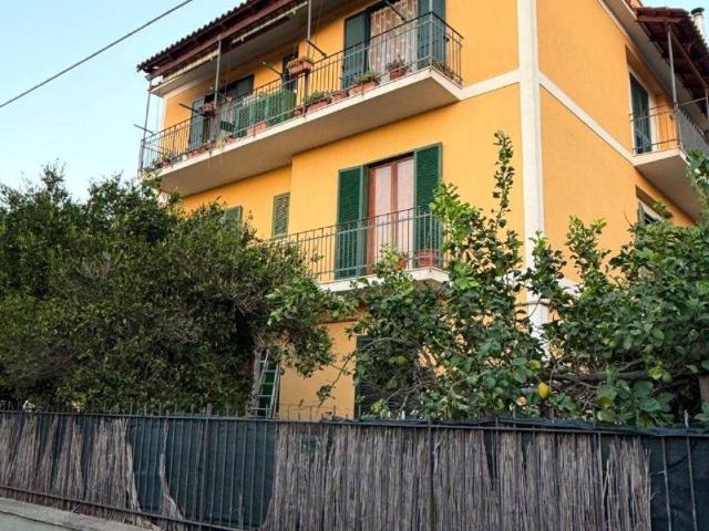 Appartamento in vendita a Corricella, Procida