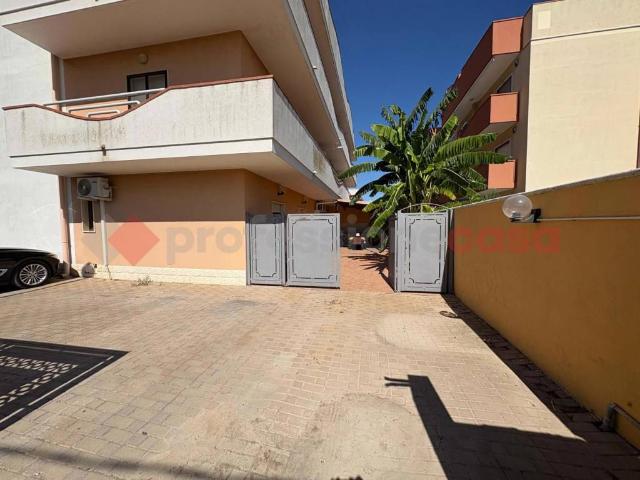Appartamento in vendita a Pulsano, Taranto