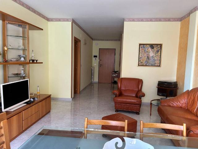 Appartamento in vendita a Puglia, Bari