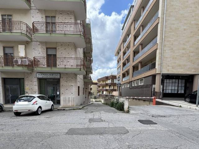 Appartamento in vendita a Puglia, Bari