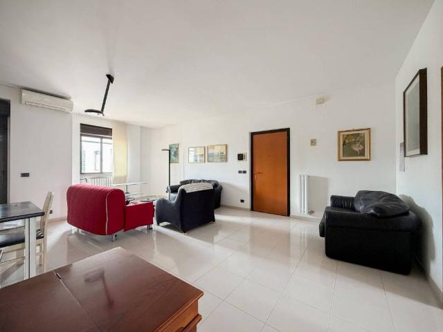 Appartamento in vendita a Puglia, Bari