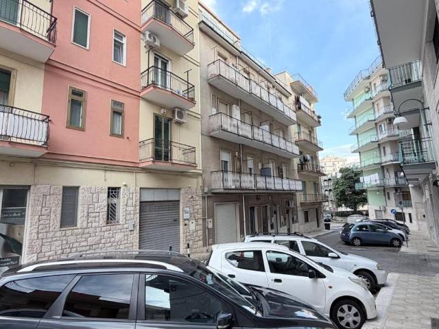 Appartamento in vendita a Puglia, Bari