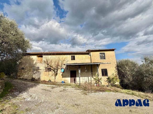 Rustico in vendita a Quarrata, Toscana