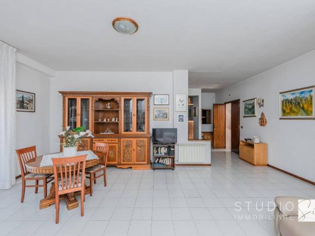 Appartamento in vendita a Quarrata, Toscana